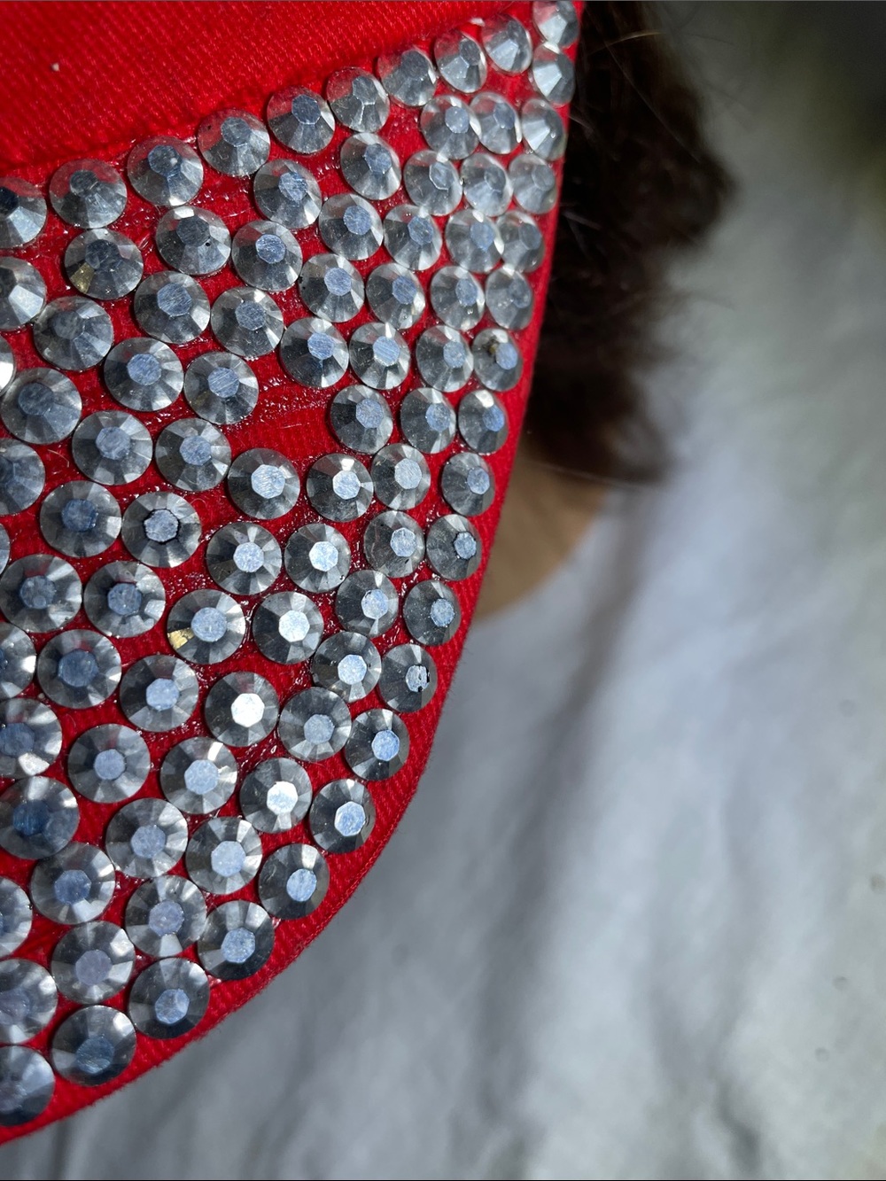 Red Rhinestone-Embellished Baseball Cap “Love” - Picture 12 of 13